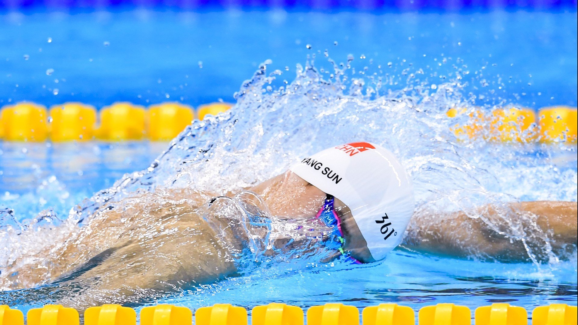 跑跑卡丁车“极速飞车”全国冠军赛火力全开,跑跑卡丁车竞速视频